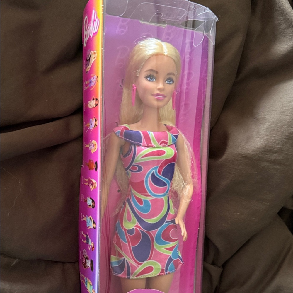 📌New Barbie Doll in Multicolor Swirl Dress